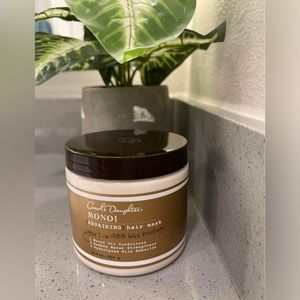 Carol’s Daughter Monoi Repairing Hair Mask